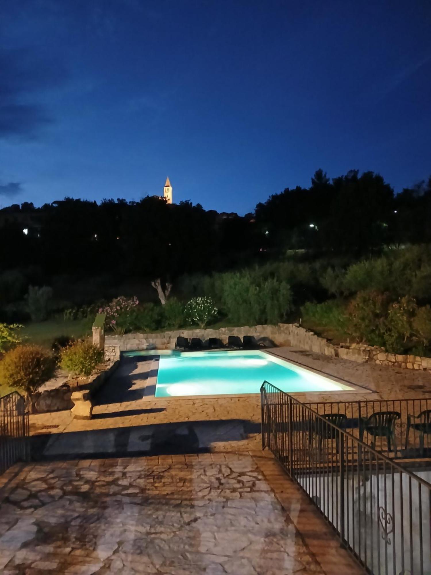 Agriturismo Camera Rosa Todi Exterior foto